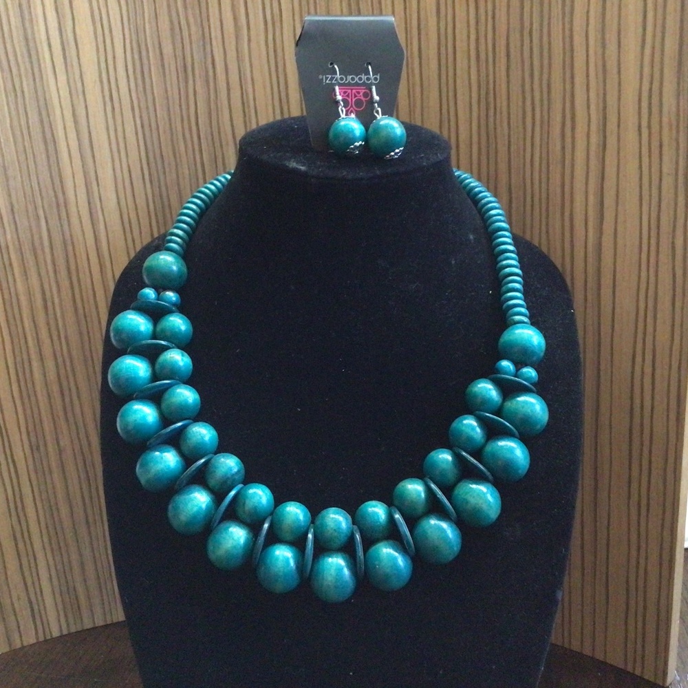 Paparazzi brand new with tags, necklace and earring set